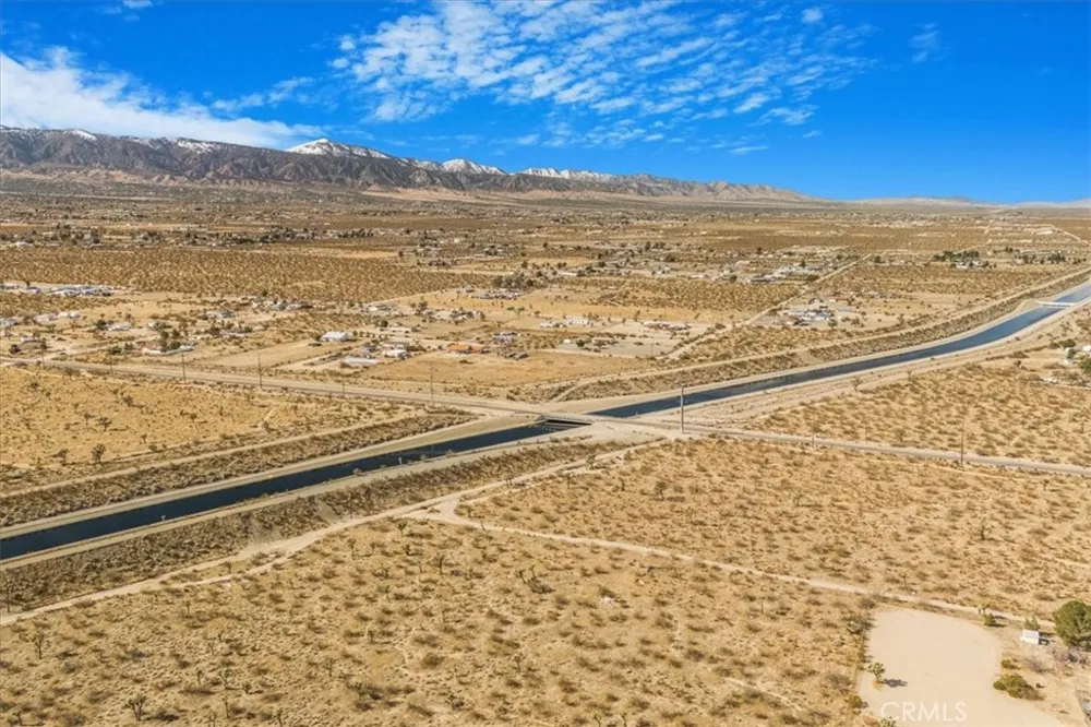 13378 Paramount Road Phelan, CA 92371