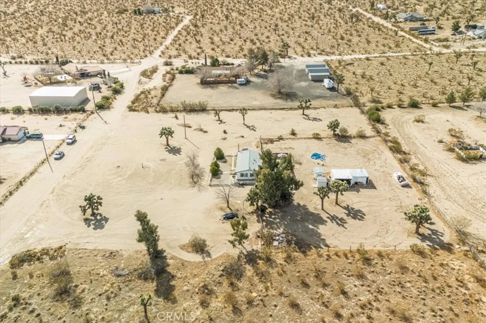 13378 Paramount Road Phelan, CA 92371