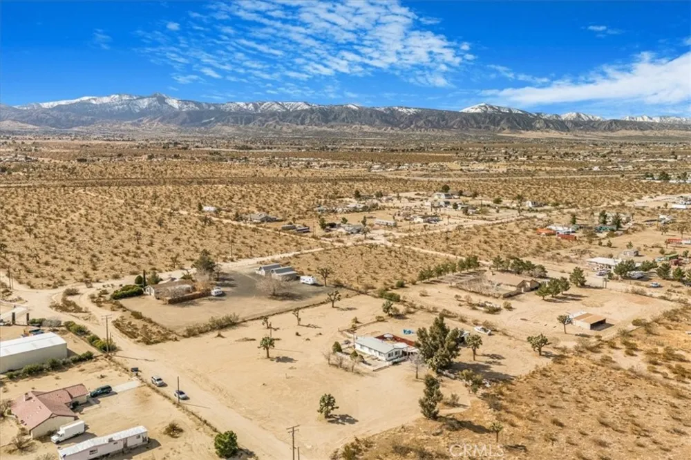 13378 Paramount Road Phelan, CA 92371