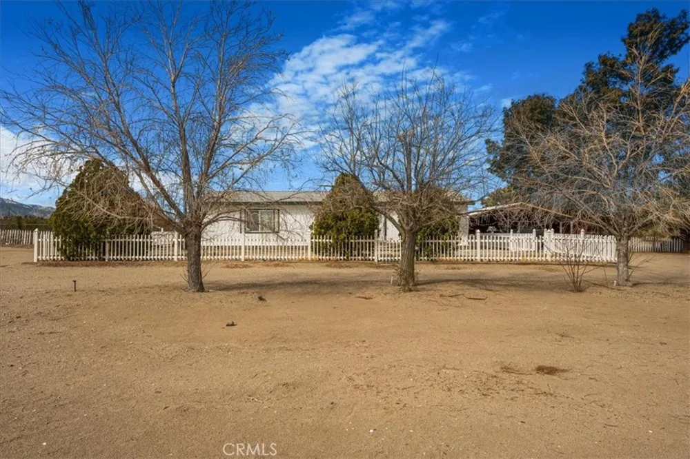 13378 Paramount Road Phelan, CA 92371