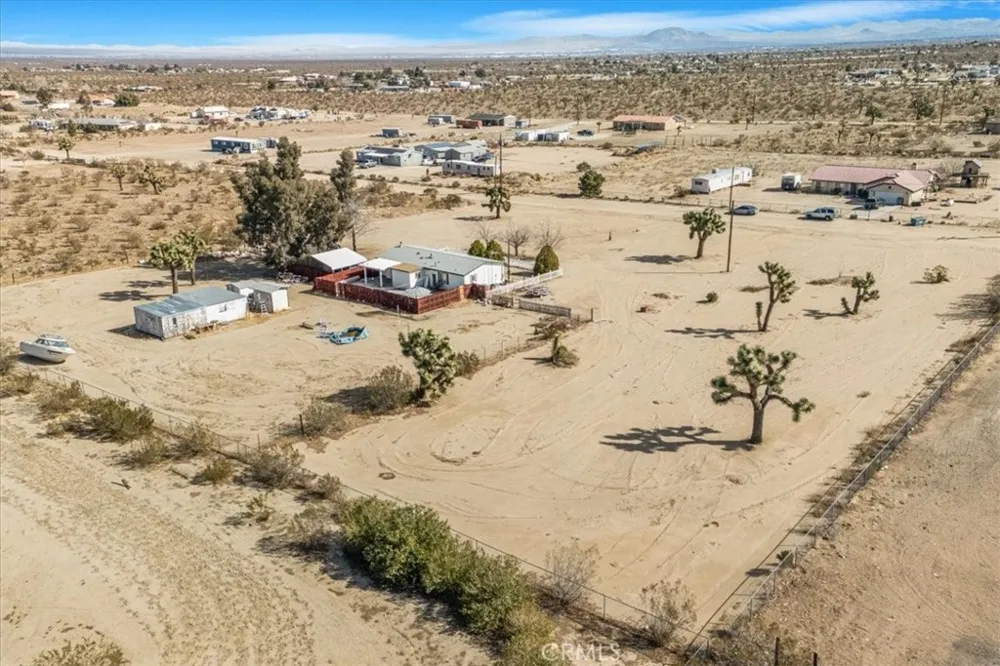 13378 Paramount Road Phelan, CA 92371