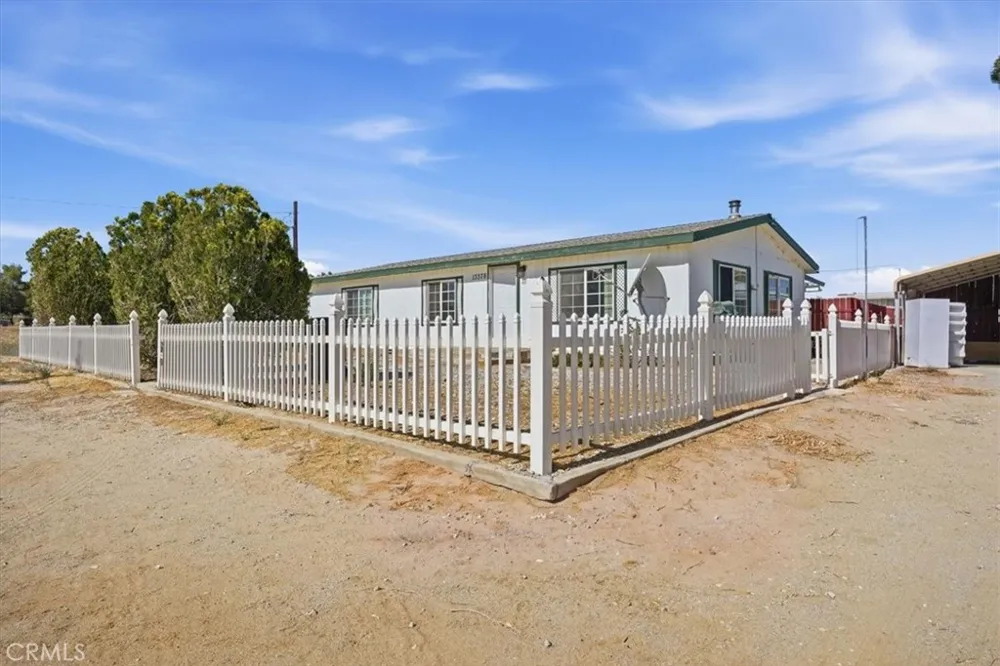 13378 Paramount Road Phelan, CA 92371