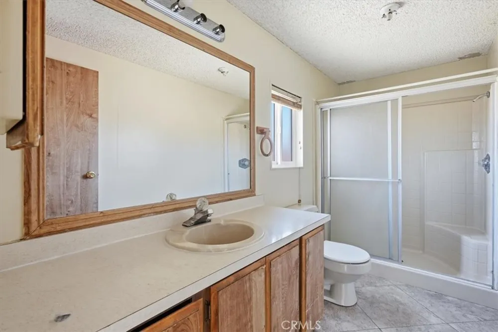 13378 Paramount Road Phelan, CA 92371