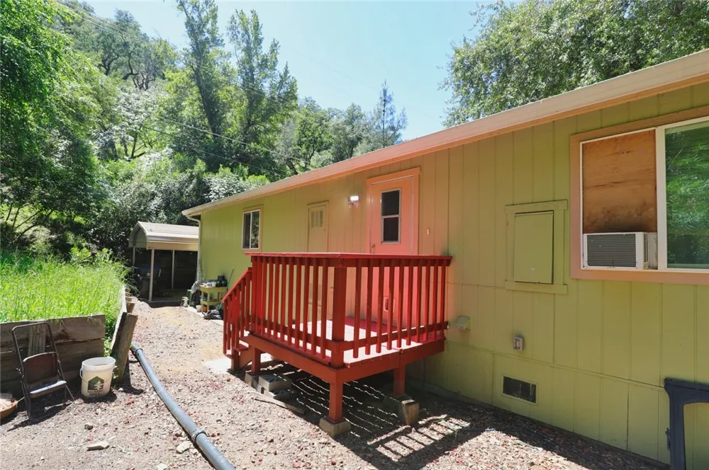 7072 Sonja Lu Lucerne, CA 95458