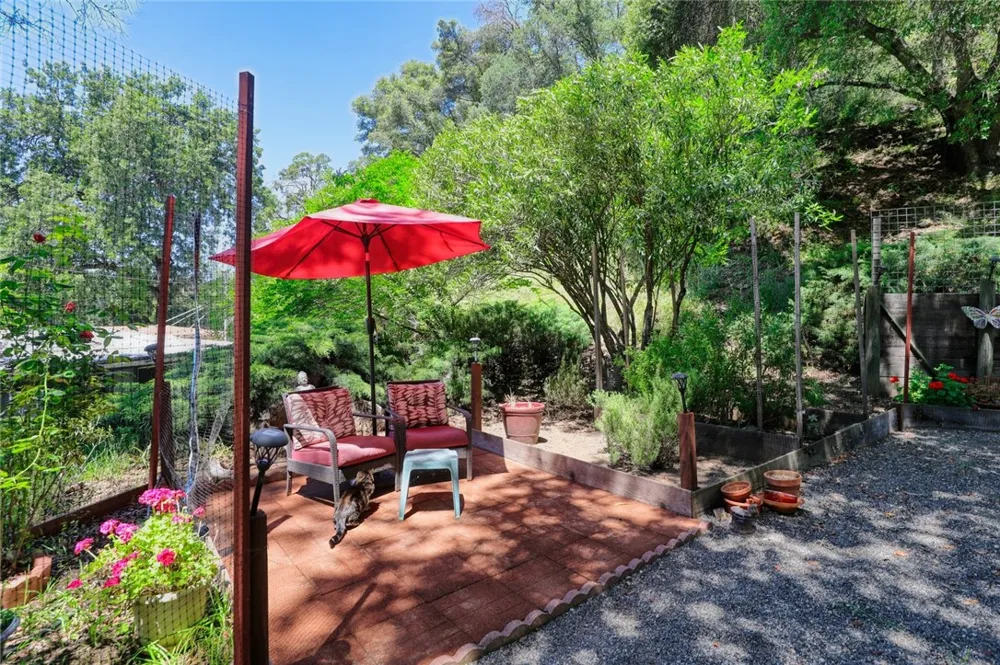7072 Sonja Lu Lucerne, CA 95458