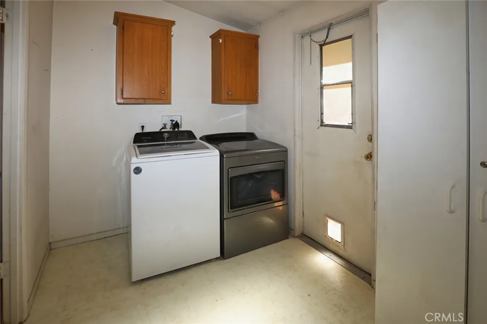 7072 Sonja Lu Lucerne, CA 95458