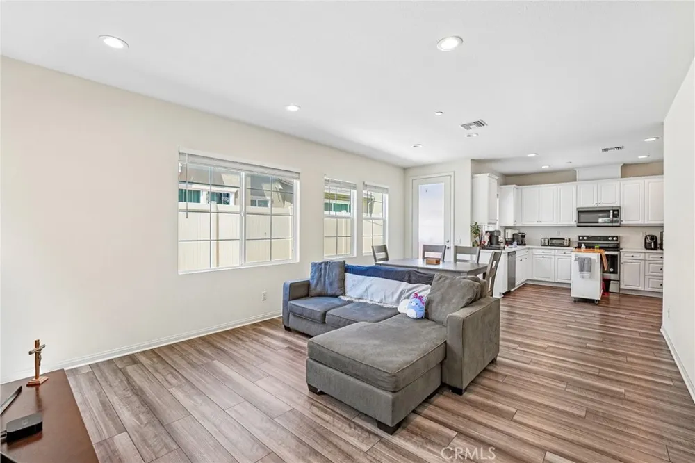 7348 Lunaria Lane Chino, CA 91708