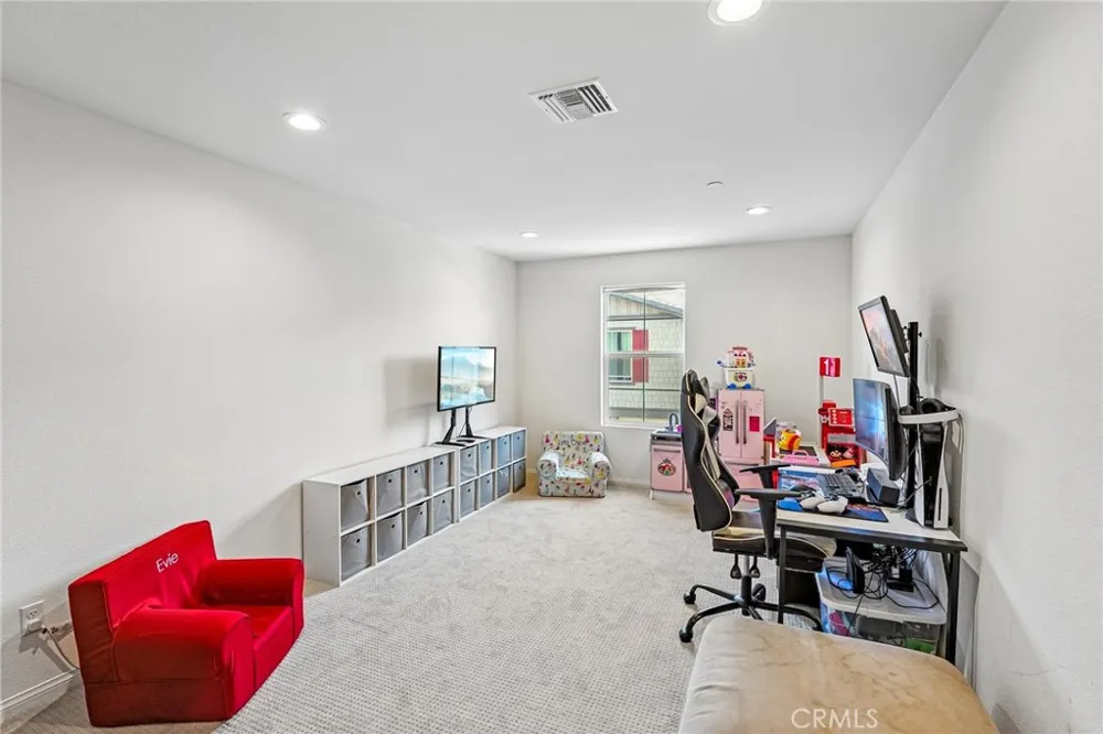 7348 Lunaria Lane Chino, CA 91708