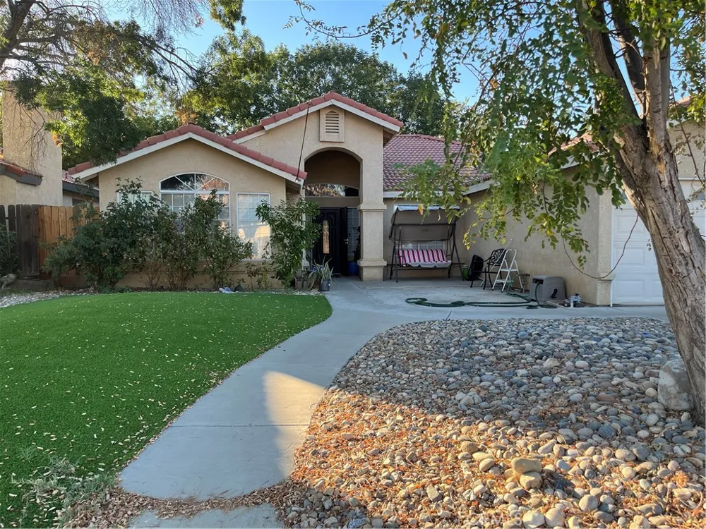 740 Hazelhurst Coalinga, CA 93210