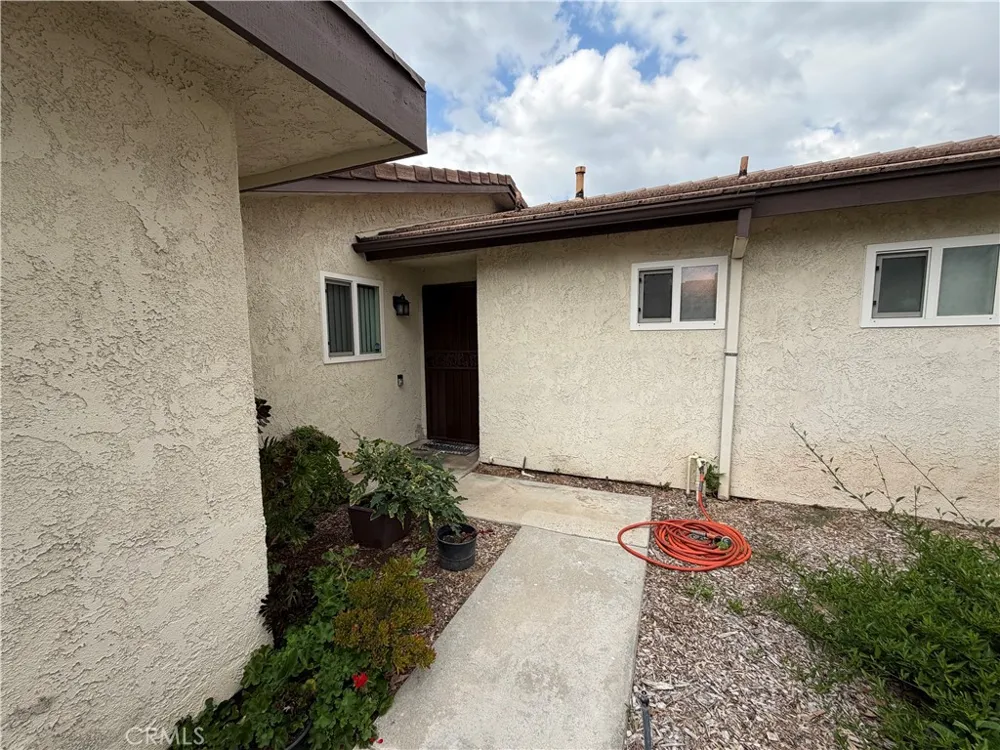 2110 Hawthorne Court San Bernardino, CA 92404