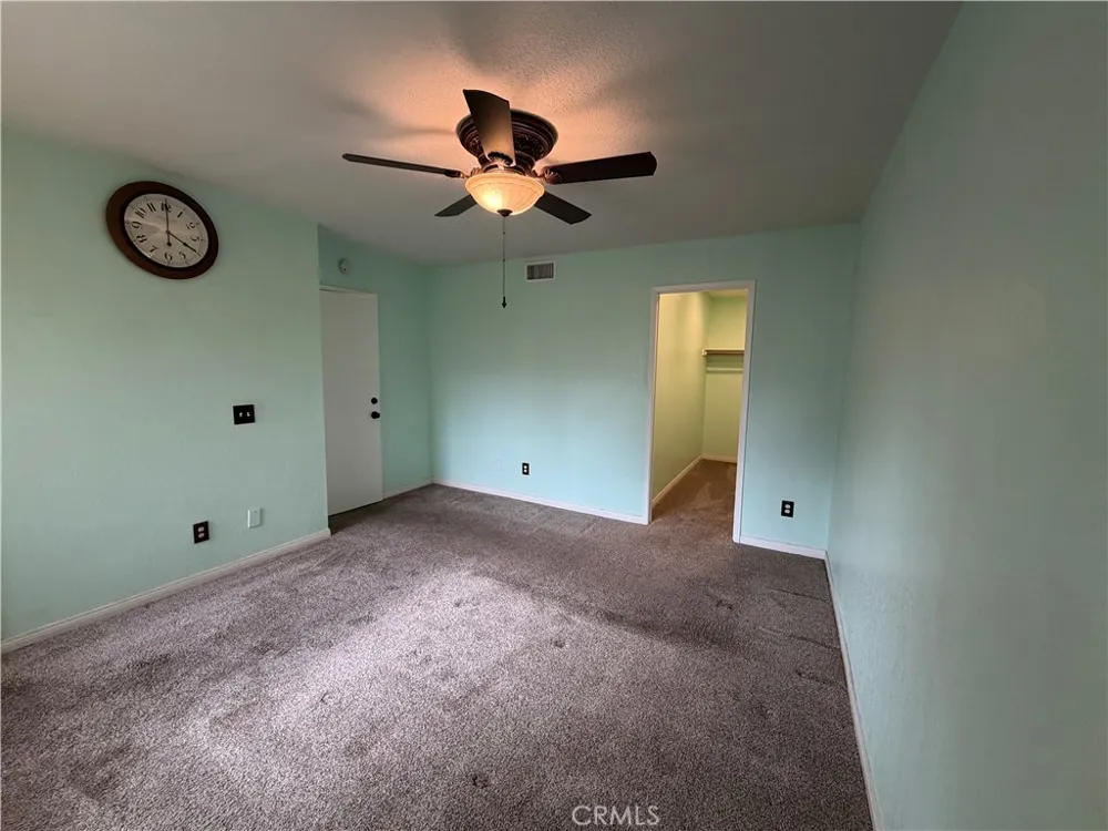 2110 Hawthorne Court San Bernardino, CA 92404