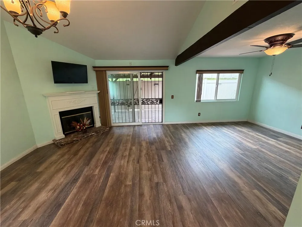 2110 Hawthorne Court San Bernardino, CA 92404
