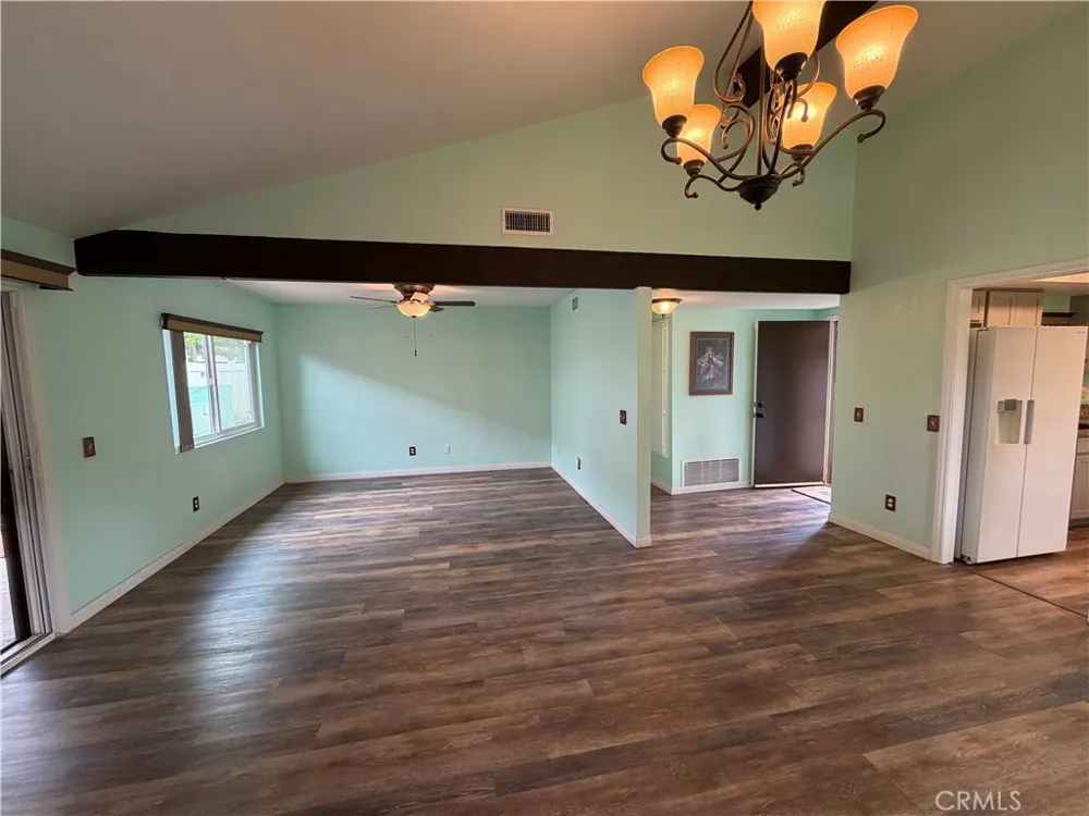 2110 Hawthorne Court San Bernardino, CA 92404