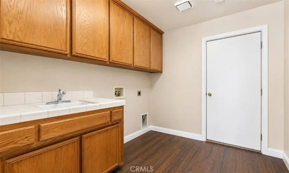 13206 Monarch Palm Bakersfield, CA 93314
