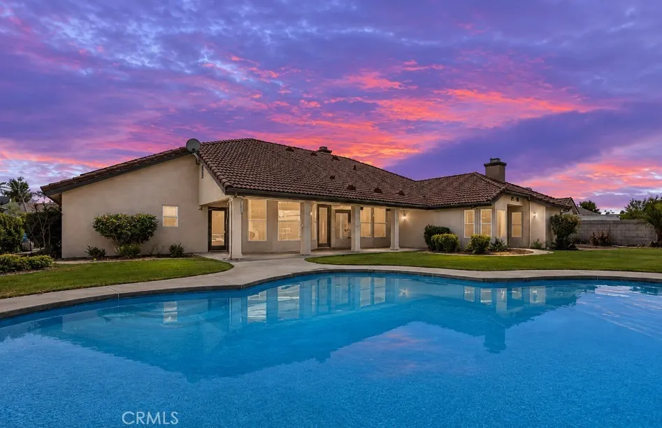 13206 Monarch Palm Bakersfield, CA 93314