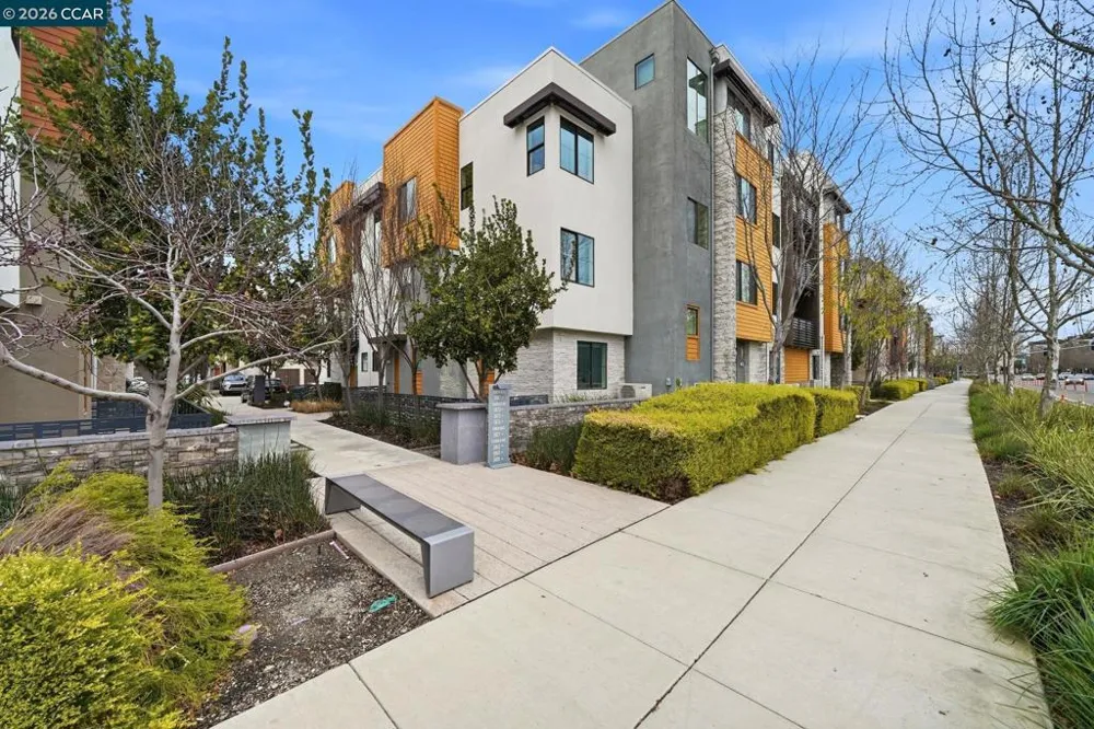 5862 Cadence Ave Dublin, CA 94568