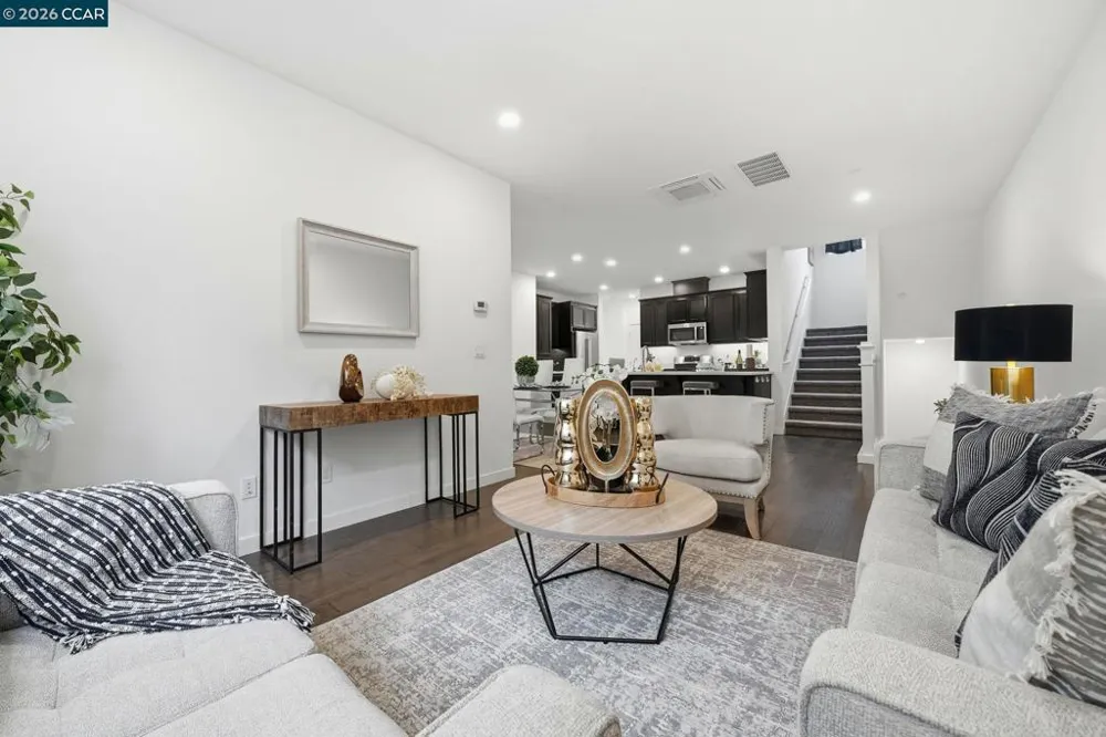5862 Cadence Ave Dublin, CA 94568