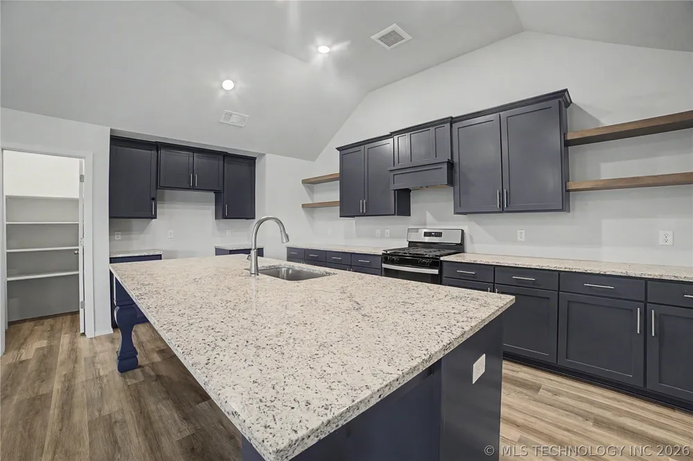 7402 E 89th Street Owasso, OK 74055