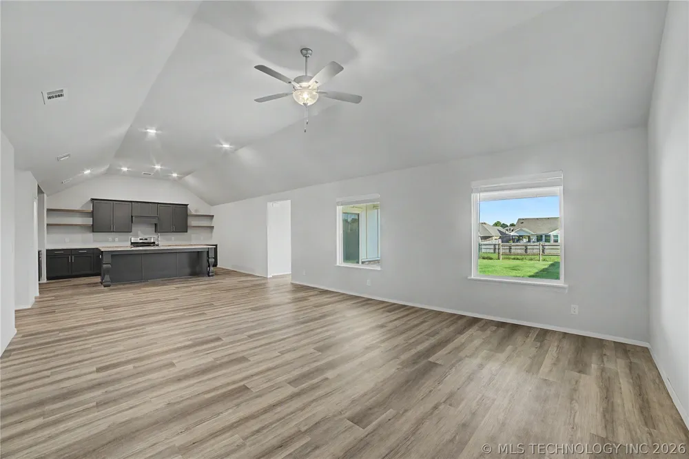7402 E 89th Street Owasso, OK 74055