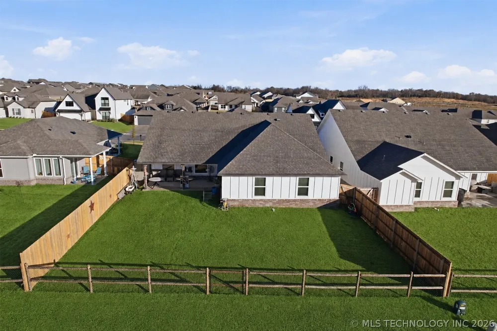 7402 E 89th Street Owasso, OK 74055