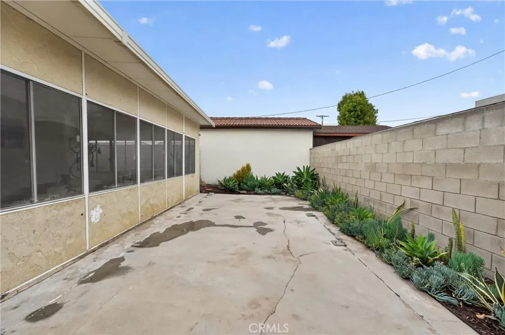 300 Marengo Ave Alhambra, CA 91801