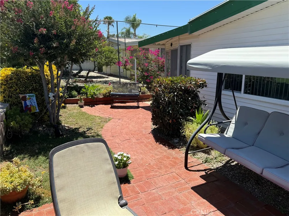 10564 Frontier Cherry Valley, CA 92223