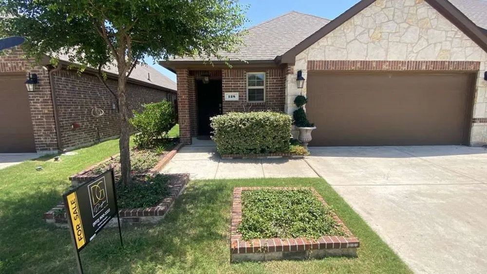 128 Morgan Drive Red Oak, TX 75154