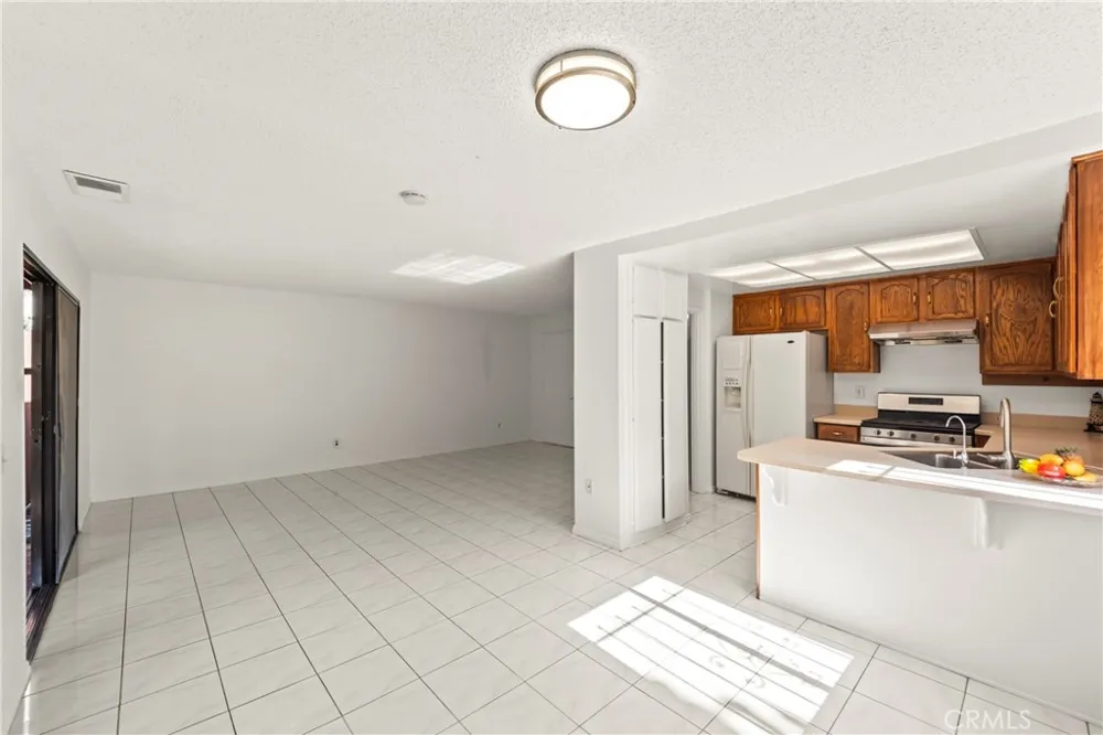 9051 BIOLA LANE Garden Grove, CA 92844