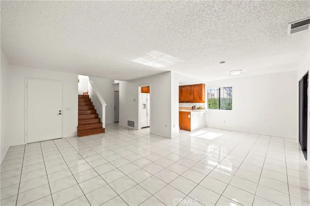 9051 BIOLA LANE Garden Grove, CA 92844