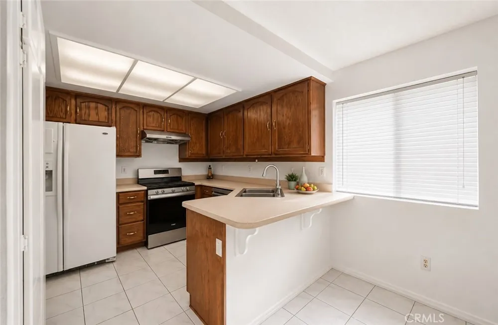 9051 BIOLA LANE Garden Grove, CA 92844