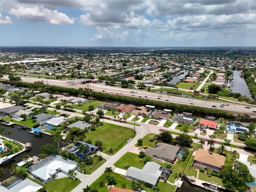 2014 EVEREST PKWY Cape Coral, FL 33904