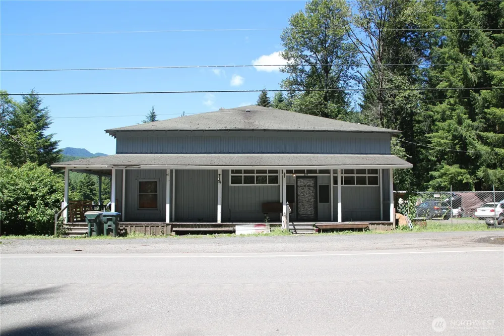 699 State Route 7 Morton, WA 98356