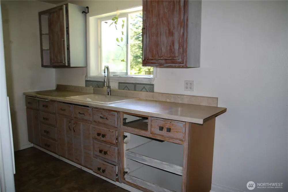 699 State Route 7 Morton, WA 98356