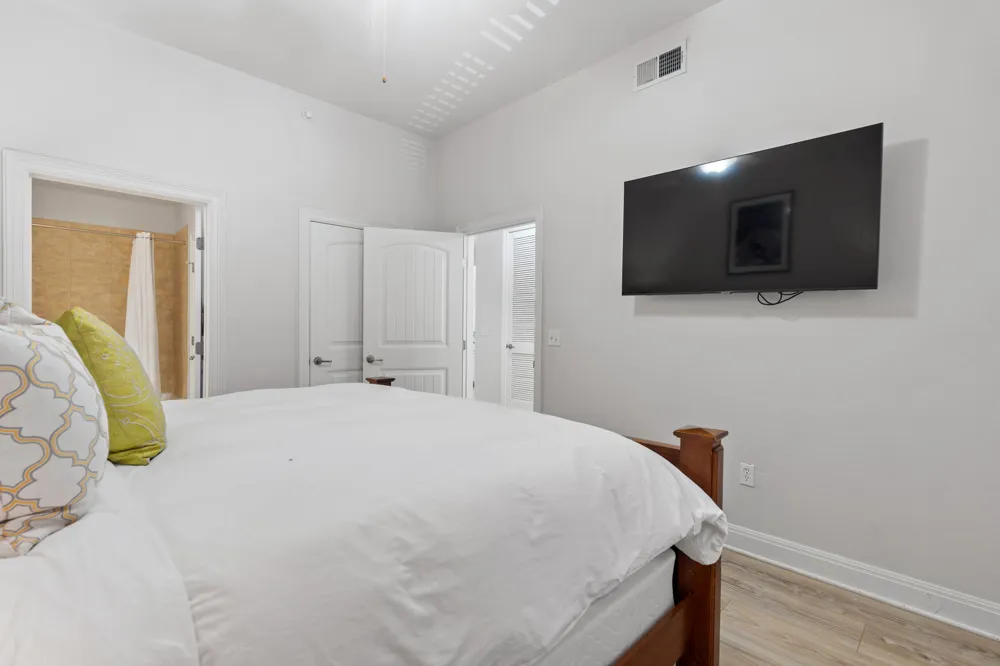 101 West Bank #33 Horseshoe Bay, TX 78657