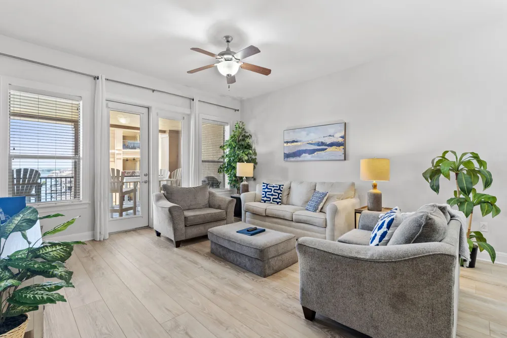 101 West Bank #33 Horseshoe Bay, TX 78657