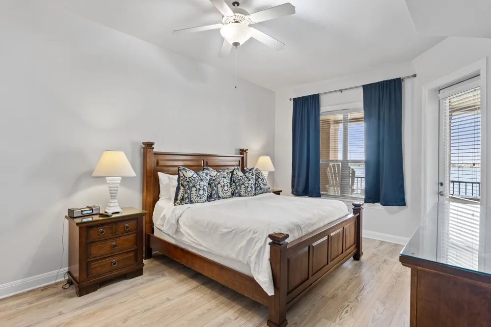 101 West Bank #33 Horseshoe Bay, TX 78657