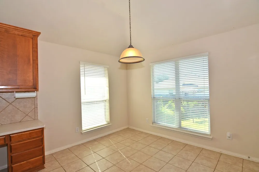 1438 Bull Horn Loop Round Rock, TX 78665