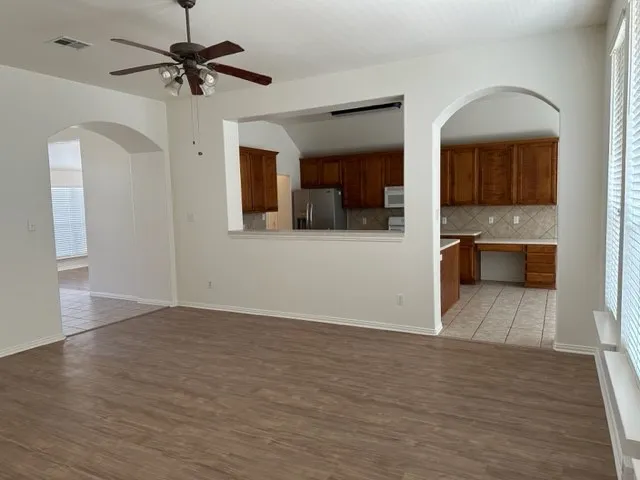 1438 Bull Horn Loop Round Rock, TX 78665