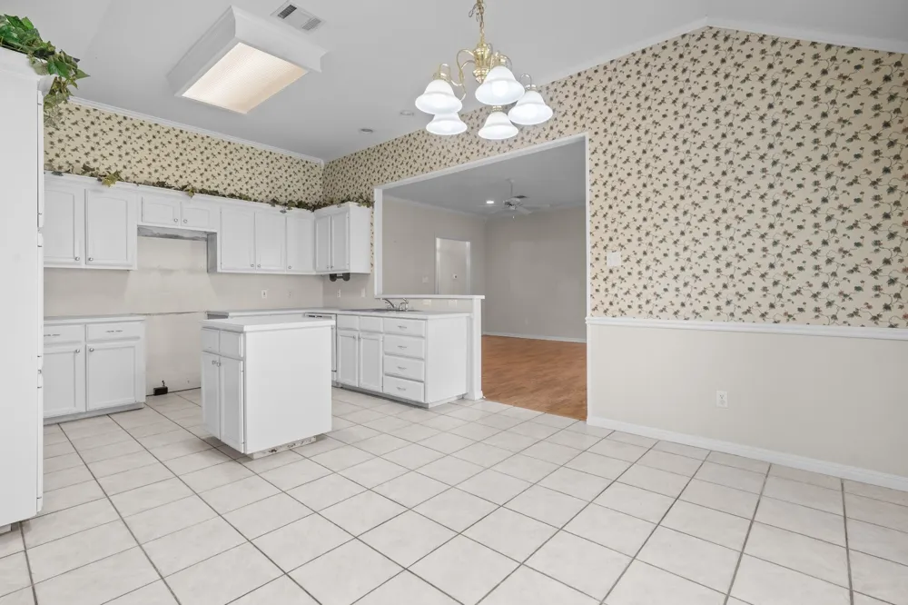 1005 Cheyenne Trail Hewitt, TX 76643