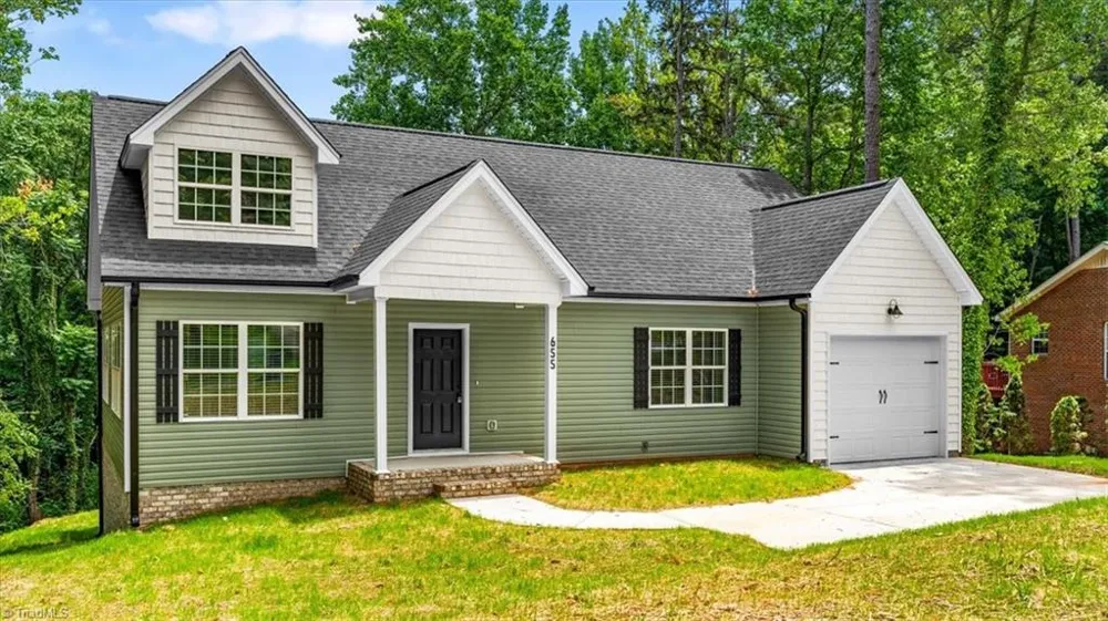 655 Woodland Circle Asheboro, NC 27203