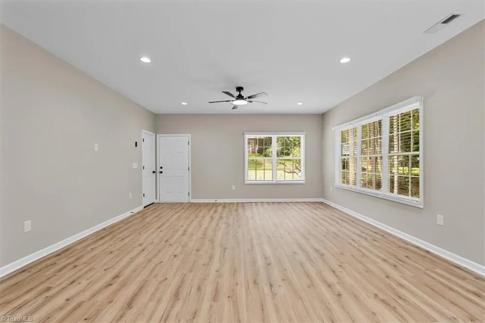 655 Woodland Circle Asheboro, NC 27203