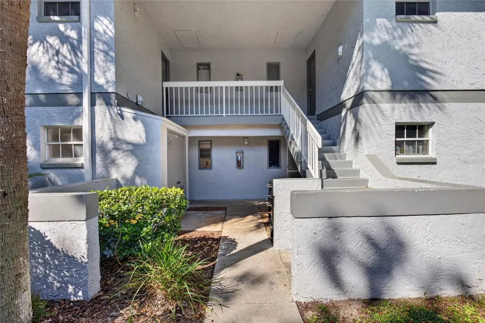 563 MIDWAY TRAK #K102 ocala, FL 34472