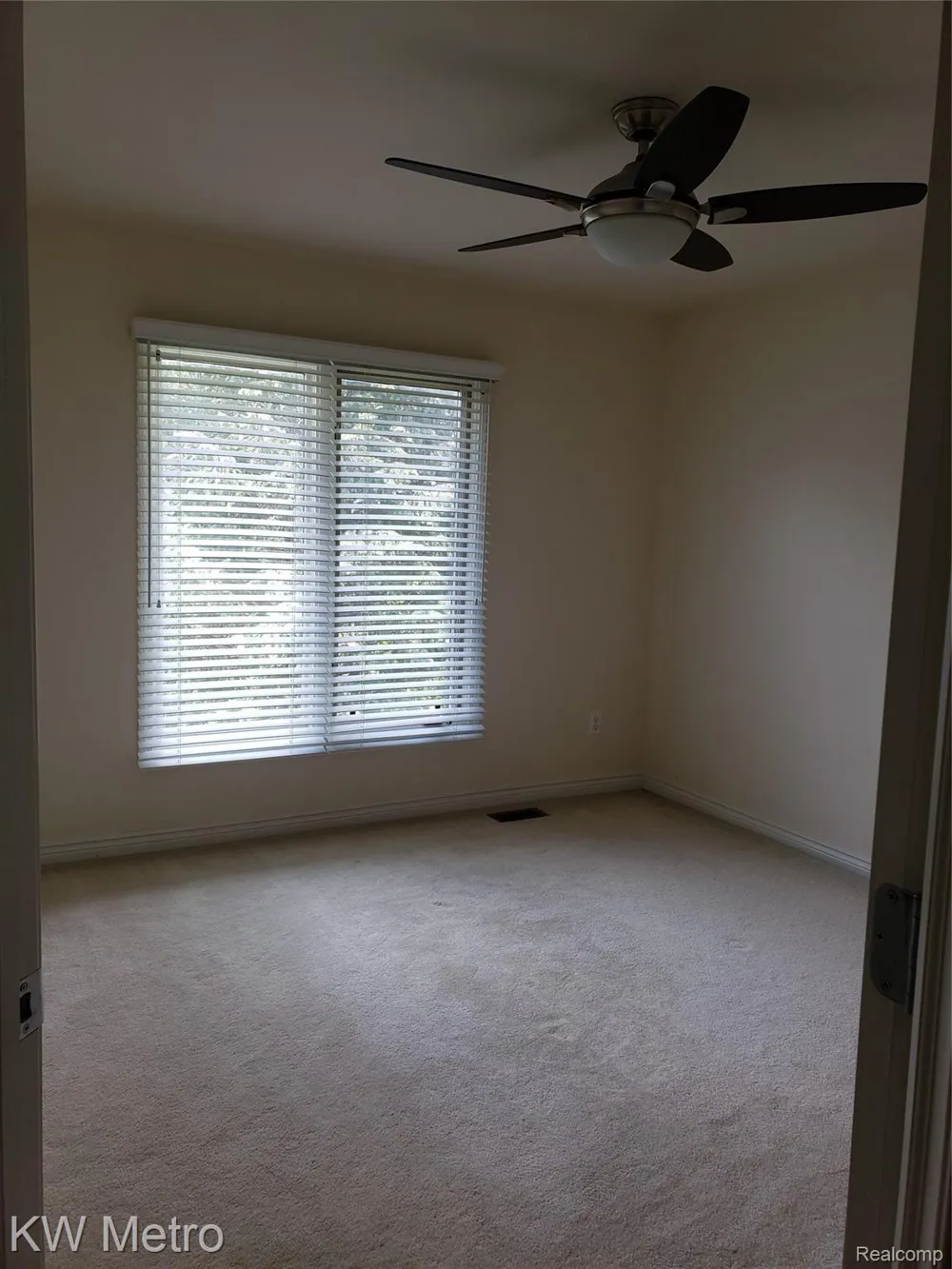 1227 LETICA DRIVE Rochester City, MI 48307