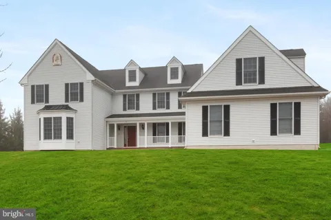 3 MANCHUR COURT