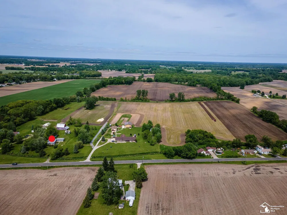 3754 Stewart Road Frenchtown Township, MI 48162