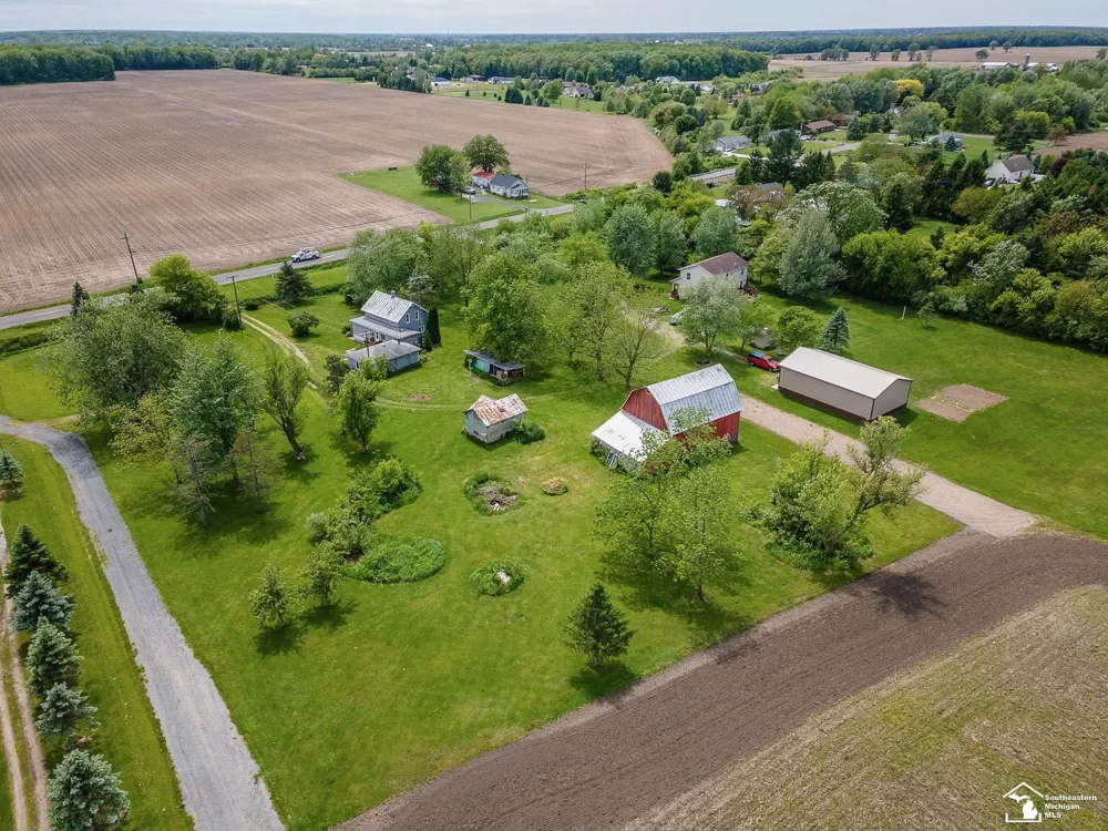 3754 Stewart Road Frenchtown Township, MI 48162