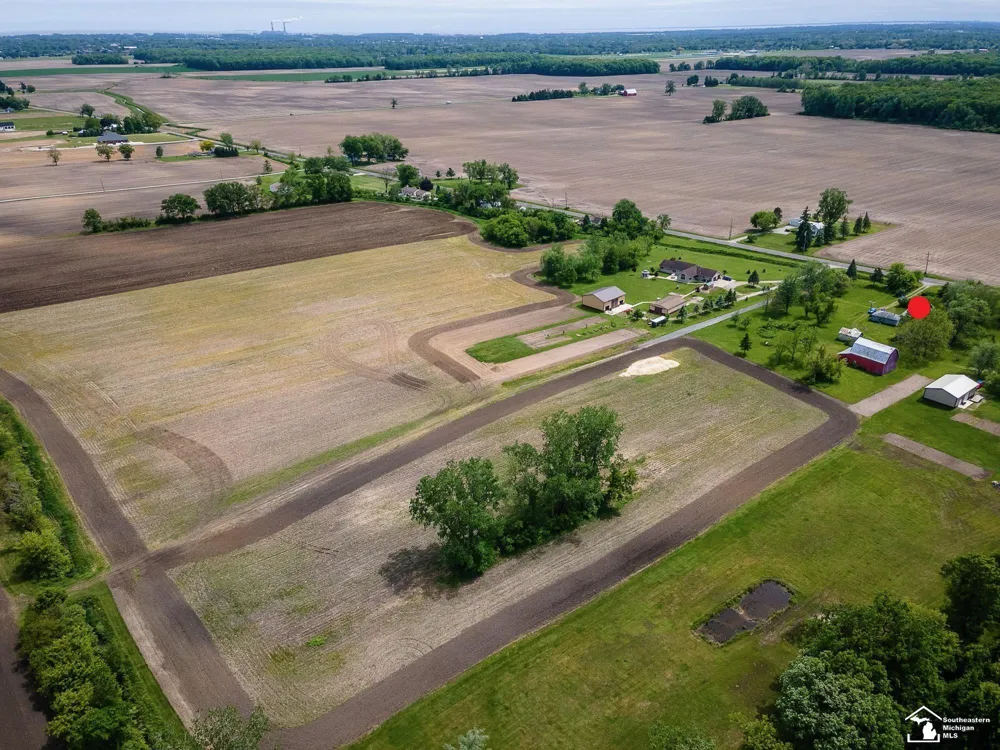3754 Stewart Road Frenchtown Township, MI 48162