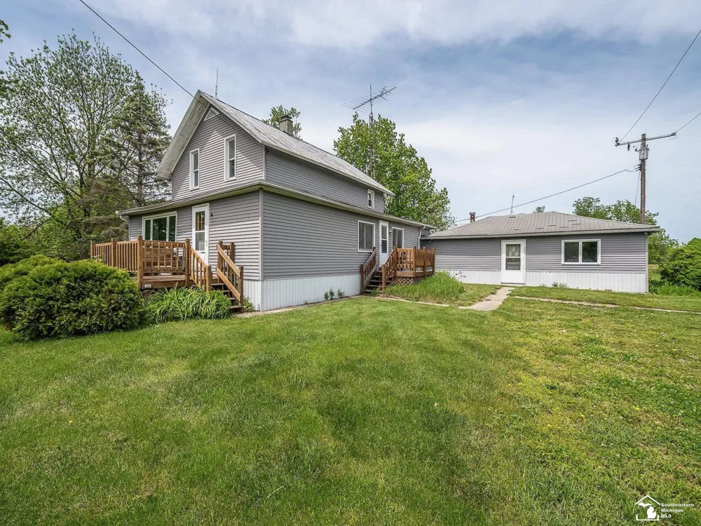 3754 Stewart Road Frenchtown Township, MI 48162