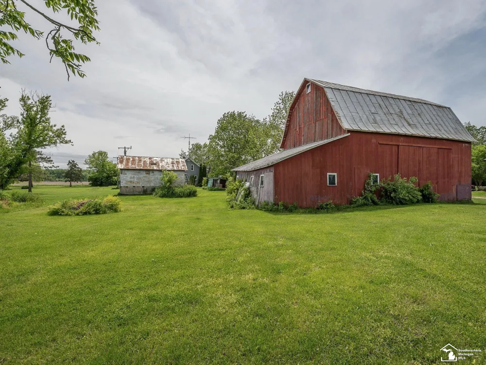 3754 Stewart Road Frenchtown Township, MI 48162