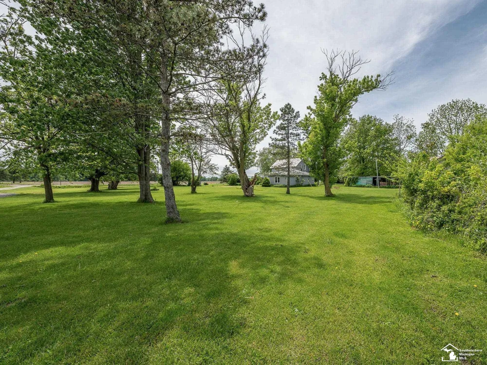 3754 Stewart Road Frenchtown Township, MI 48162